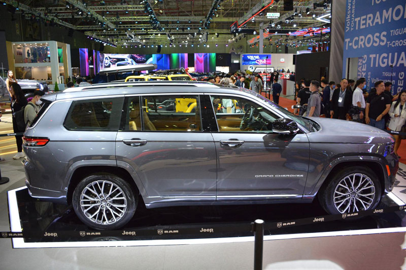 Chi tiết Jeep Grand Cherokee L, giá hơn 6 tỷ đồng tại Việt Nam