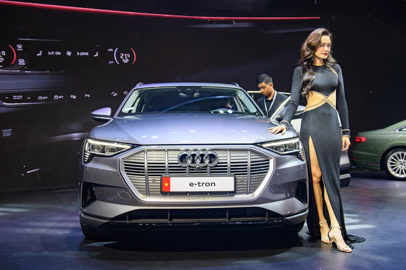 Khám phá Audi e-tron SUV 2022, giá từ 2,97 tỷ đồng tại Việt Nam
