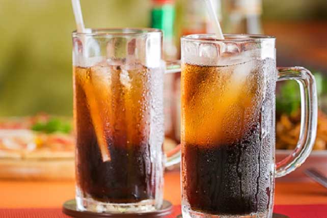 3 loại quả không nên ăn, 2 loại nước không nên uống khi đói kẻo "thủng ruột, hỏng thận"