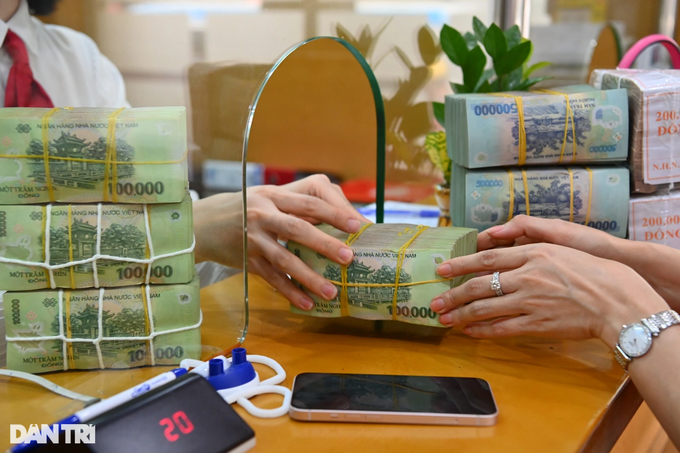 Sau 3 "ông lớn", đến lượt Vietcombank bước vào cuộc đua lãi suất tiền gửi