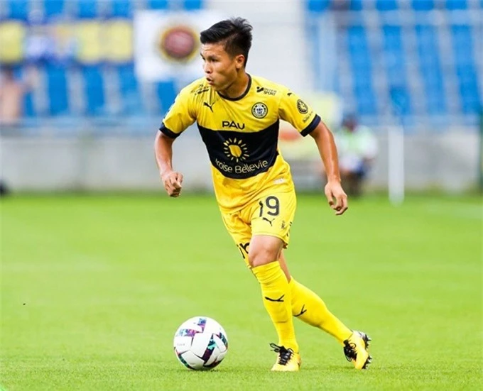 Quang Hải có cơ hội không thể tốt hơn để đá chính và tỏa sáng ở Pau FC - 1