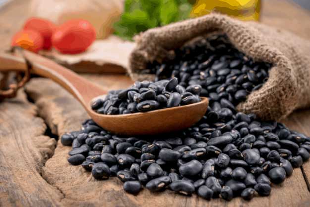 Rang đậu đen theo cách này, đảm bảo uống đến đâu mỡ bụng bị "đánh tan" đến đó, eo thon trông thấy