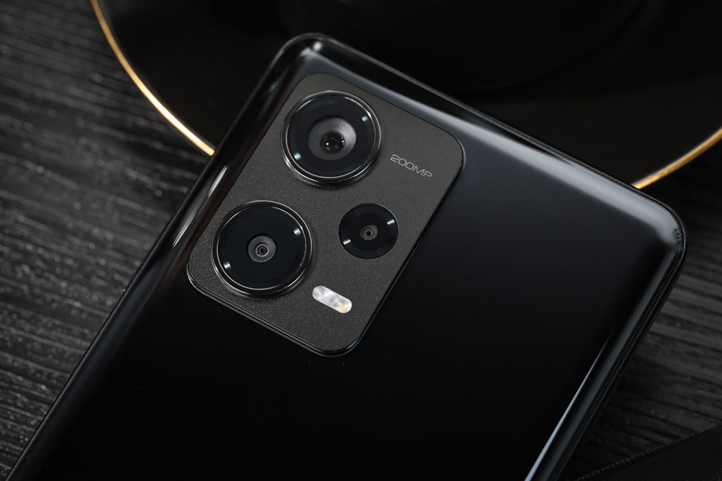 Smartphone chống nước, camera 200 MP, cấu hình ‘khủng’, sạc đầy pin trong trong 9 phút, giá ‘hạt dẻ’