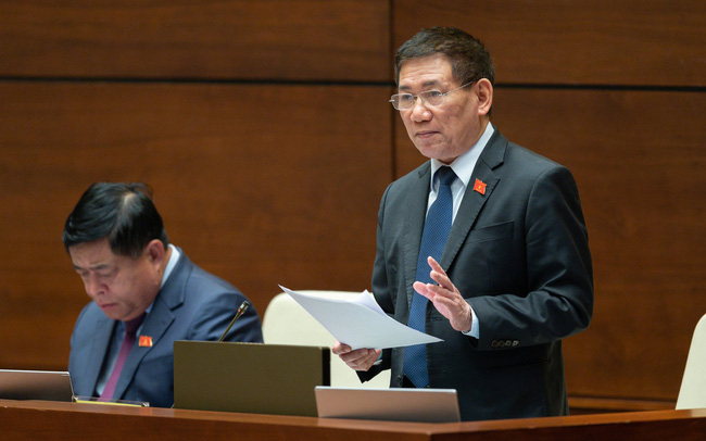 Bộ Tài chính đề xuất giao toàn diện phần xăng, dầu về Bộ Công Thương