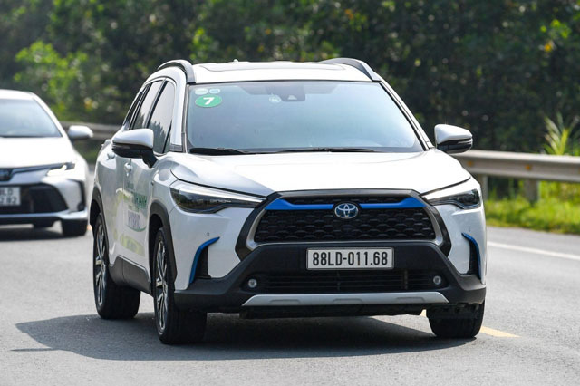 Sử dụng xe Hybrid không hề khác so với xe xăng truyền thống, chỉ là tiết kiệm hơn