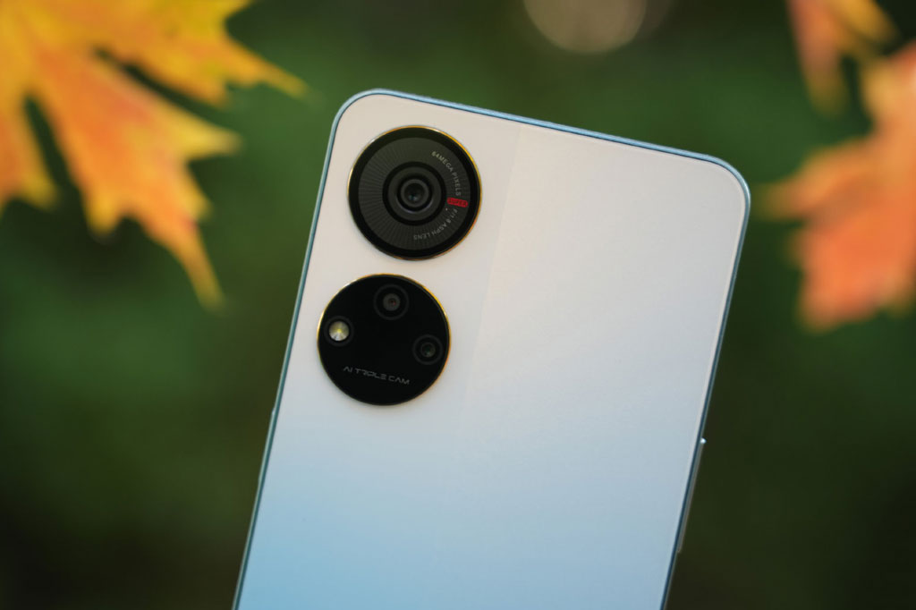 Smartphone 5G, RAM 8 GB, sạc siêu tốc, giá hấp dẫn