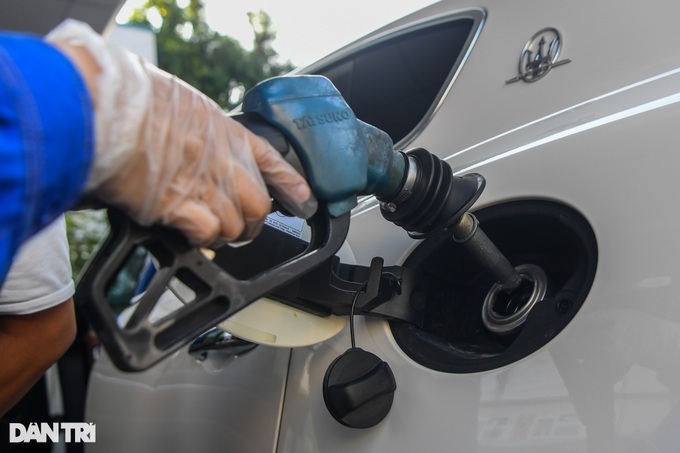 Giá xăng lại sắp tăng tiếp?