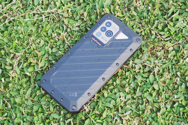 Smartphone ‘nồi đồng cối đá’, RAM 12 GB, pin 9.600 mAh, sạc 66W, giá hơn 12 triệu 