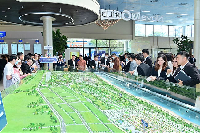 Siêu thành phố Biển – Du lịch – Sức khỏe NovaWorld Phan Thiet thu hút nhiều khách hàng quan tâm, tìm hiểu tại Novaland Gallery.
