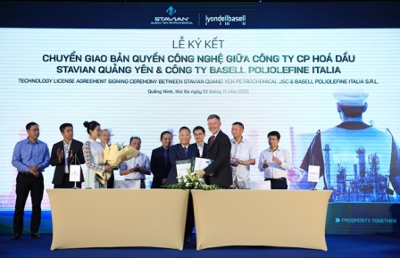Stavian Quảng Yên nhận chuyển giao bản quyền công nghệ lọc hóa dầu