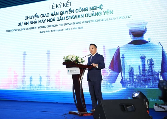 Ông Đinh Đức Thắng - Chủ tịch HĐQT kiêm Tổng Giám đốc Công ty CP Hoá dầu Stavian Quảng Yên phát biểu tại sự kiện