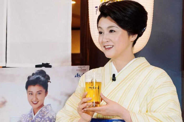 Hoa hậu Nhật Bản Fujiwara Norika 51 tuổi nhìn như 31: Bí quyết nằm ở 3 thứ không mất tiền này