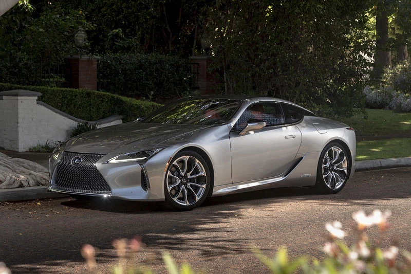 8. Lexus LC500h.