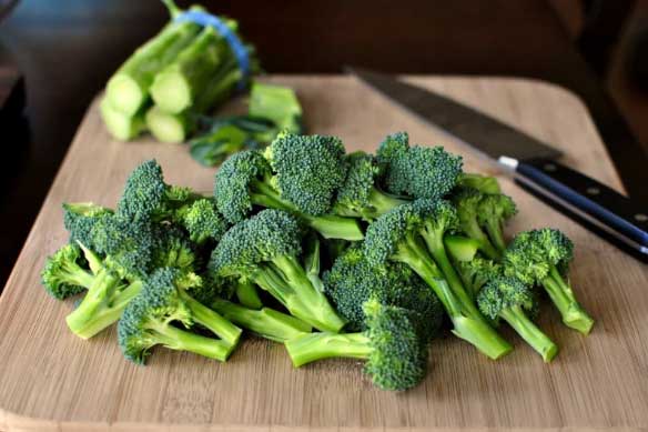 Luộc súp lơ đừng vội thả ngay vào nồi, cứ cho thứ này vào đảm bảo vừa ngọt vừa giòn, gấp đôi chất bổ