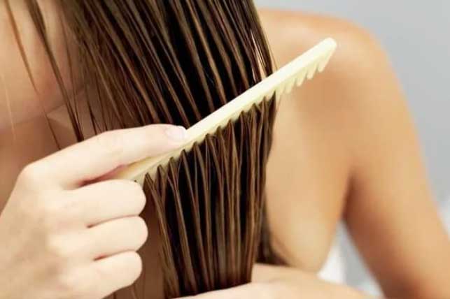 7 việc không nên làm khi tóc còn ướt, tưởng vô hại mà hại không tưởng