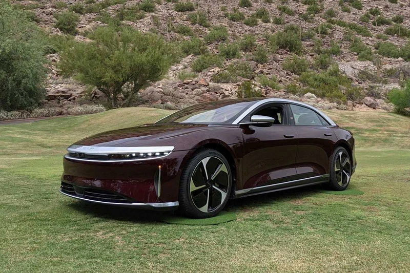 5. Lucid Air Dream Edition Performance (công suất tối đa: 1.111 mã lực).