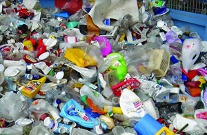 Quản lý chất ô nhiễm hữu cơ khó phân hủy: "Siết" trách nhiệm doanh nghiệp
