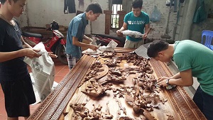 Liên kết doanh nghiệp với làng nghề gỗ: Đảm bảo nguồn cung hợp pháp và không gian sáng tạo 