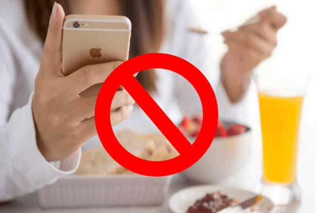 5 thói quen ăn uống gây bệnh dạ dày: Việc số 2 đa số người trẻ mắc phải