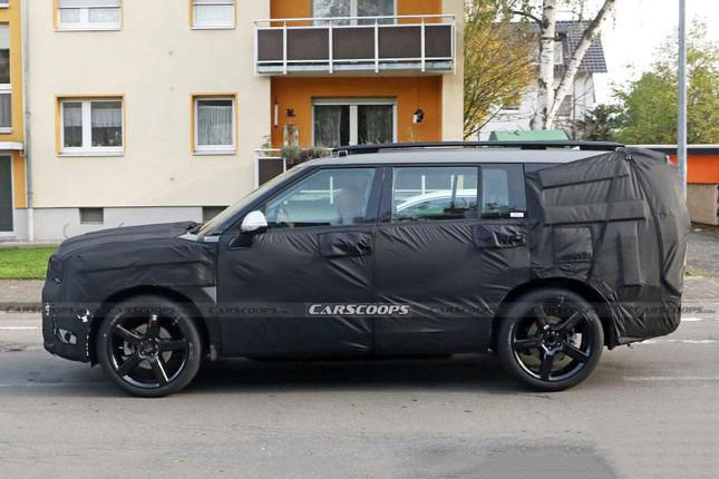 Hyundai Santa Fe thế hệ mới chạy thử nghiệm, dự kiến ra mắt vào năm sau