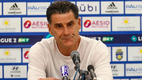 HLV Pau FC hết lời khen Quang Hải