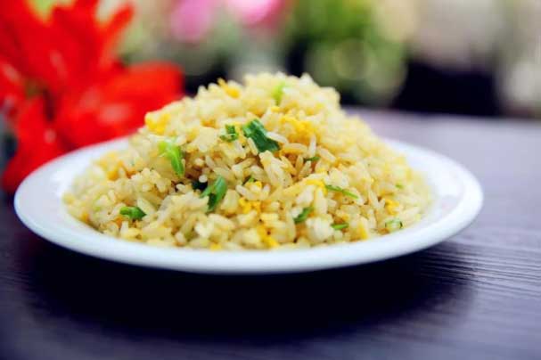 5 kiểu ăn sáng gây hại sức khỏe, khiến phụ nữ tăng cân nhanh