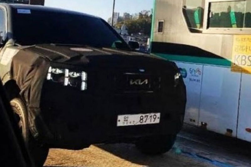 Mẫu bán tải đầu tiền của Kia bị bắt gặp hình ảnh chạy thử