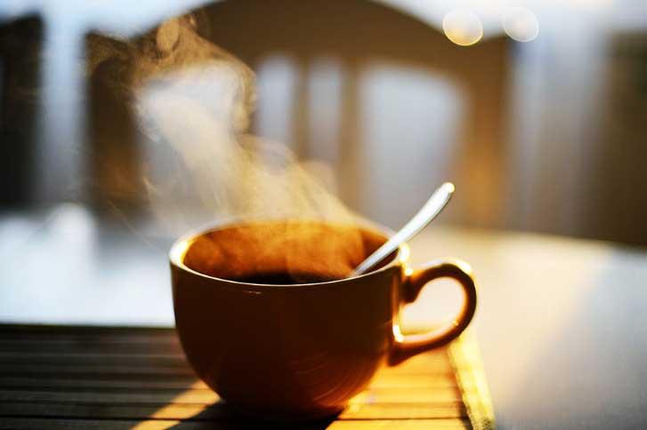 5 thói quen buổi sáng khiến bạn nhanh già nua xấu xí, lại rước bệnh vào người