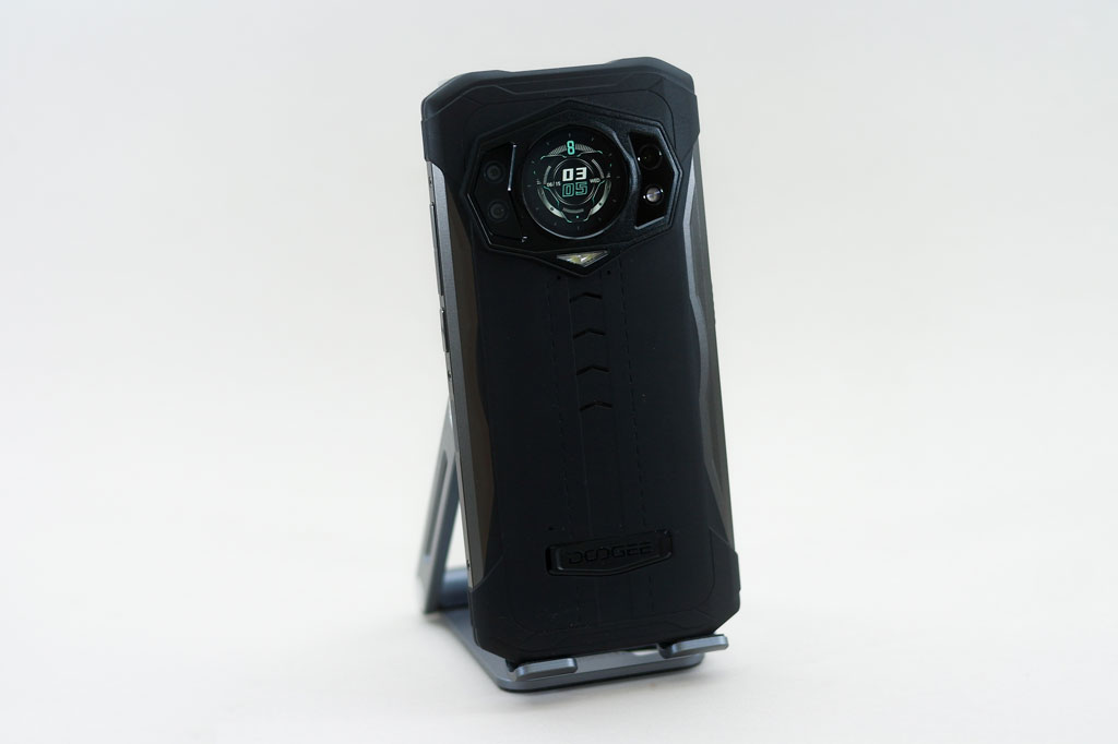 Smartphone &#x2018;n&#x1ED3;i &#x111;&#x1ED3;ng c&#x1ED1;i &#x111;&#xE1;&#x2019;, 2 m&#xE0;n h&#xEC;nh, pin &#x2018;kh&#x1EE7;ng&#x2019;, RAM 8 GB, gi&#xE1; 8,69 tri&#x1EC7;u &#x111;&#x1ED3;ng