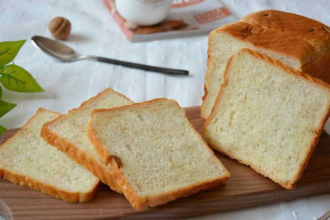 Thả miếng bánh mì cũ vào nồi cơm ai cũng tưởng dại nhưng kết quả lại vô cùng bất ngờ