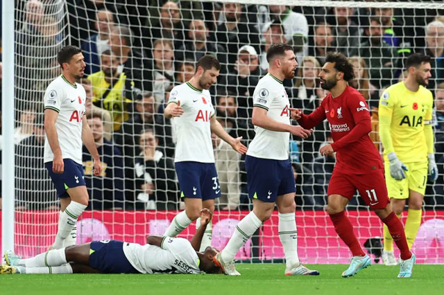 Salah lập cú đúp, Liverpool đánh bại Tottenham