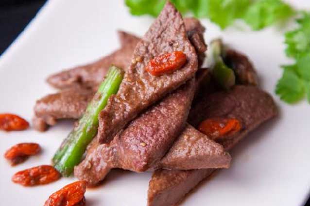 3 bộ phận cực bẩn của con lợn: Toàn món hút khách, người bán lại chẳng dám ăn