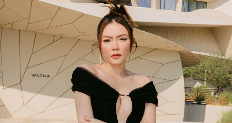 Lý Nhã Kỳ "xả ảnh" trong chuyến xuất ngoại 18 tiếng tiêu tốn 1.5 tỷ đồng