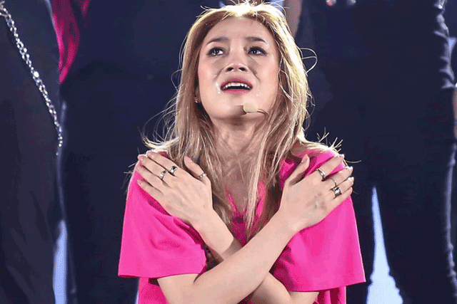 Khán giả mua vé nhưng không có chỗ ngồi ở live show Mỹ Tâm