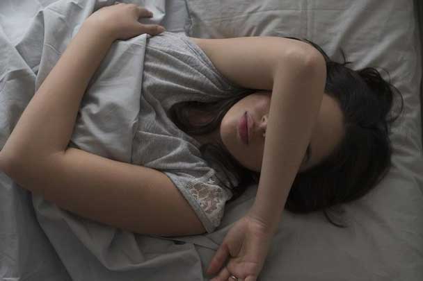 Thấy 6 dấu hiệu này khi ngủ chứng tỏ sức khỏe của bạn đang "xuống cấp" trầm trọng