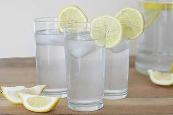 Uống nước chanh chỉ cần thả 1 thứ này vào, mỡ bụng đến mấy cũng hết veo, giảm cân siêu chuẩn