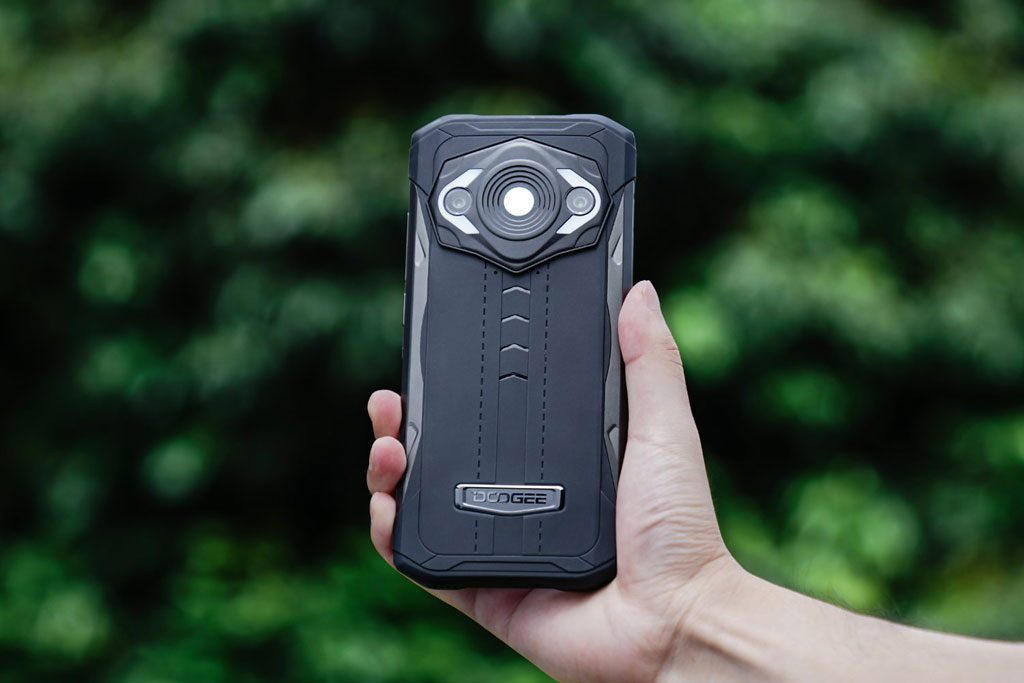 Smartphone siêu bền, RAM 8 GB, pin 6.000 mAh, giá 10,94 triệu đồng