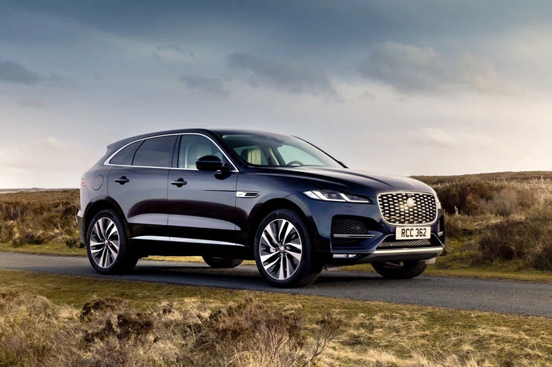 8. Jaguar F Pace.