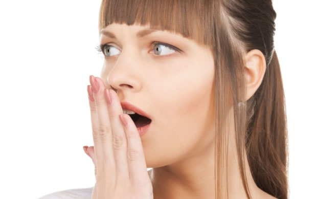 2 công thức chữa hôi miệng bạn cần nhớ