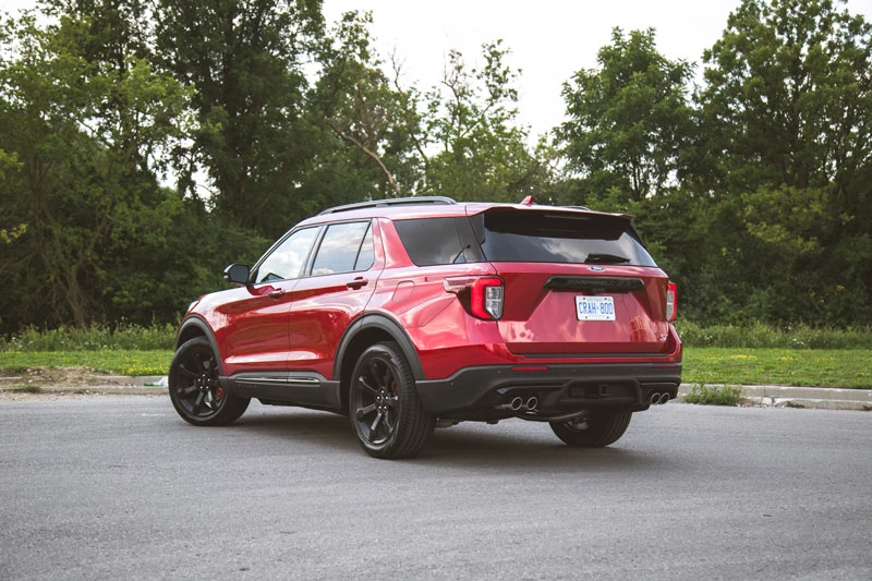 8. Ford Explorer (15.887 chiếc).