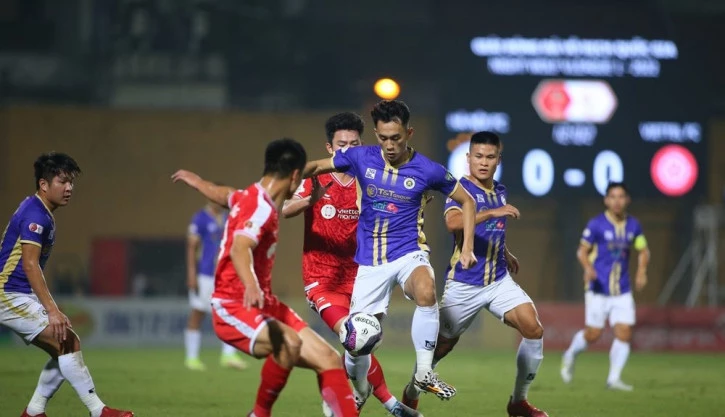 Hà Nội FC khẳng định bản lĩnh nhà vô địch với chiến thắng 1-0 trước Viettel