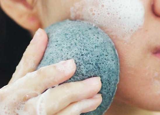 Thói quen tưởng tốt nhưng lại khiến bạn bị mụn