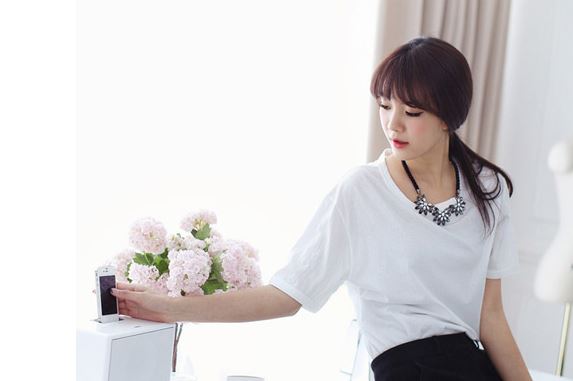 Cô nàng vai thô hãy nhớ cách kết hợp thời trang này