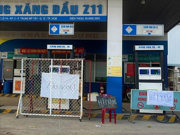Thủ tướng yêu cầu Bộ Công Thương giải quyết dứt điểm việc thiếu xăng dầu cục bộ
