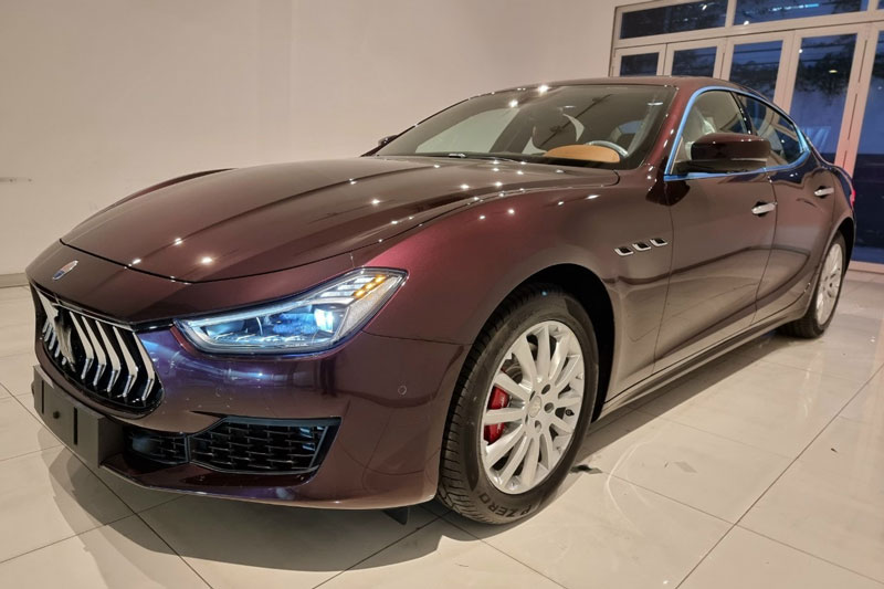 Bảng giá xe Maserati tháng 11/2022
