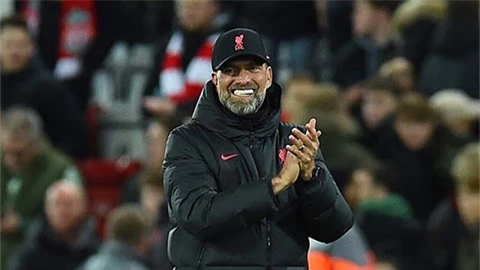 Klopp hé lộ tương lai khi Liverpool bị rao bán