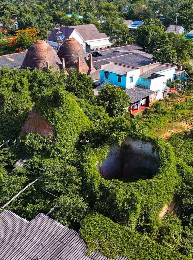 Lò gạch cổ trăm tuổi ở Sa Đéc nhuốm màu rêu phong thu hút du khách hiếu kỳ - 4
