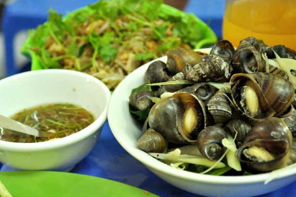 Luộc ốc đừng quên cho thêm 1 thứ này, đảm bảo ngon giòn sừn sựt hơn gấp 10 lần lại không sợ bị đứt