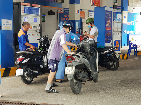Đà Nẵng xác minh thông tin một số cửa hàng bán xăng với số lượng hạn chế