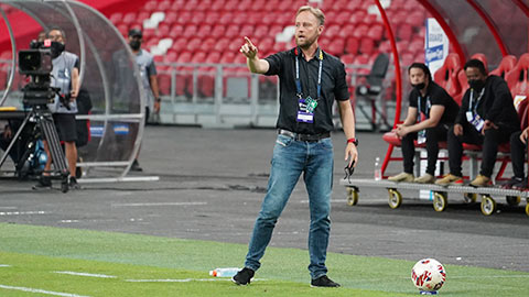 Th&#xE1;i Lan &#x111;au &#x111;&#x1EA7;u v&#x1EC1; nh&#xE2;n s&#x1EF1; tr&#x1B0;&#x1EDB;c AFF Cup 2022